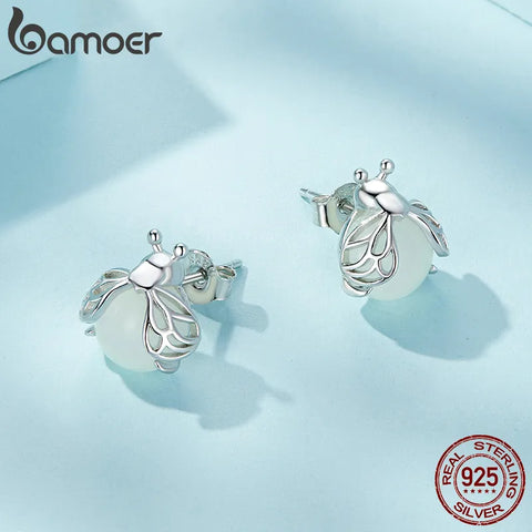 Bamoer 925 Sterling Silver Glow-in-the-dark Firefly Stud Earrings Luminous Insect Earrings for Women Chic Fine Jewelry SCE1647