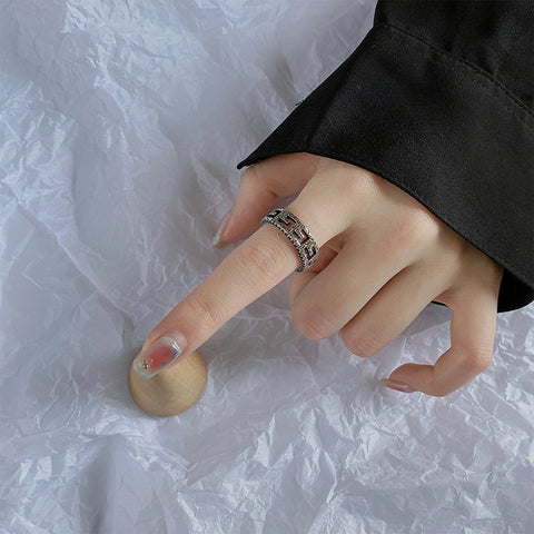 925 Sterling Silver Square Pattern Narrow Edition Hollow Color Diamond Edge Ring